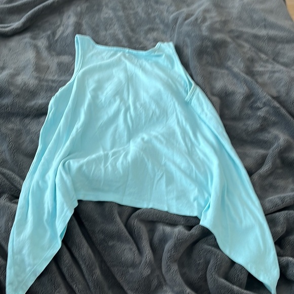 Tank top - Picture 2 of 3